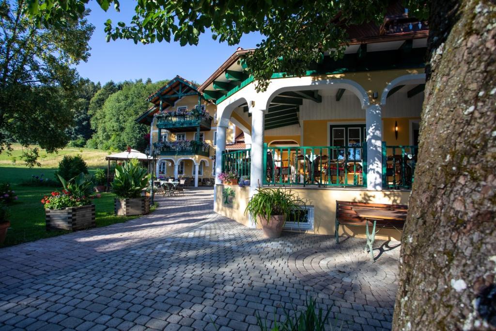 Waldmuehle 3* Sankt Georgen im Attergau